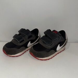 Nike Kids Black‎ and Red Sneakers
